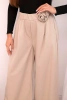 Damenhose elegant mit weitem Bein und dekorativer Blume beige