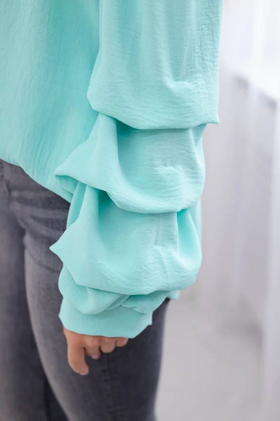 Španělská halenka s ozdobnými rukávy mincovna