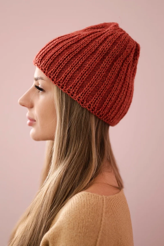 Moteriška kepurė Rebeka K345 red