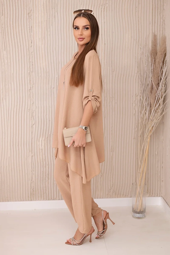 Set Bluse + Hose mit Anhänger kamel