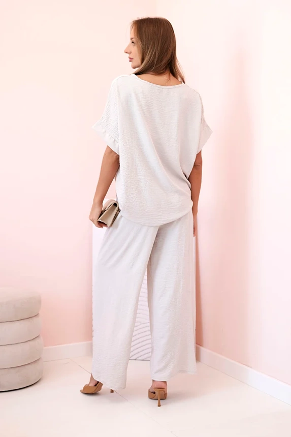 Damen-Set aus Viskose mit dekorativem Blumenmuster und weiten Hosen Dunkelbeige