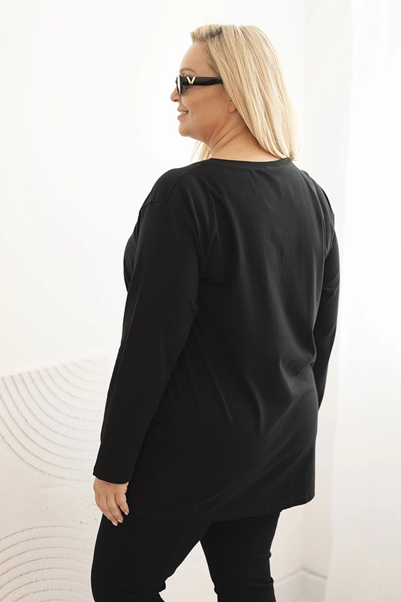 Dámska blúzka Plus Size s výstrihom do V a dlhým rukávom čierna