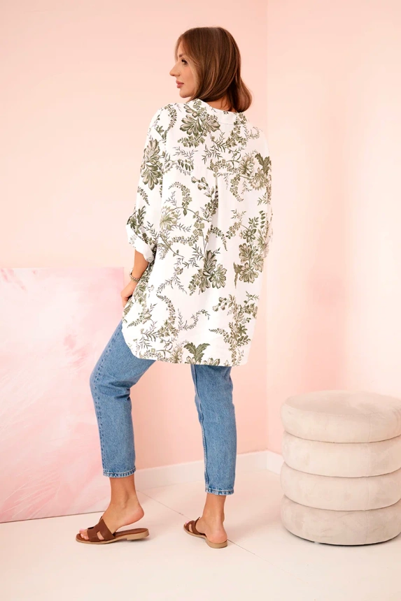 Women's V-neck shirt with a floral pattern khaki