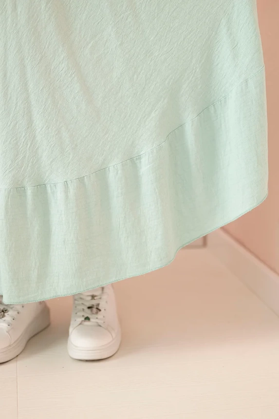 Sukienka damska plus size z krótkim rękawem i falbaną z lekkiej wiskozy miętowa