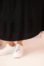 Dámské šaty plus size s krátkým rukávem a volánem z lehké viskózy černá