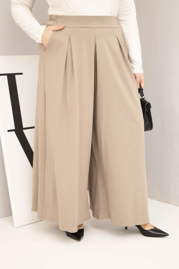 Plus Size women's cotton pants with wide legs and a loose fit fango