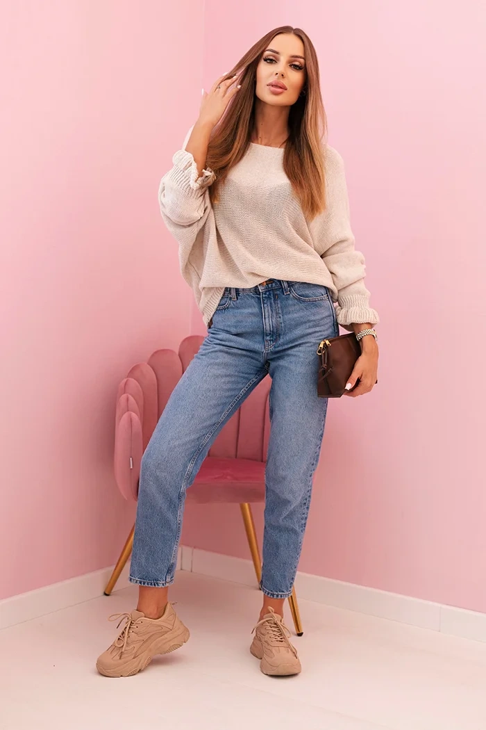 Women's mohair sweater with ruffled sleeves and a back cutout beige