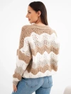 Sweter damski ażurowy w paski zapinany na guziki camelowy