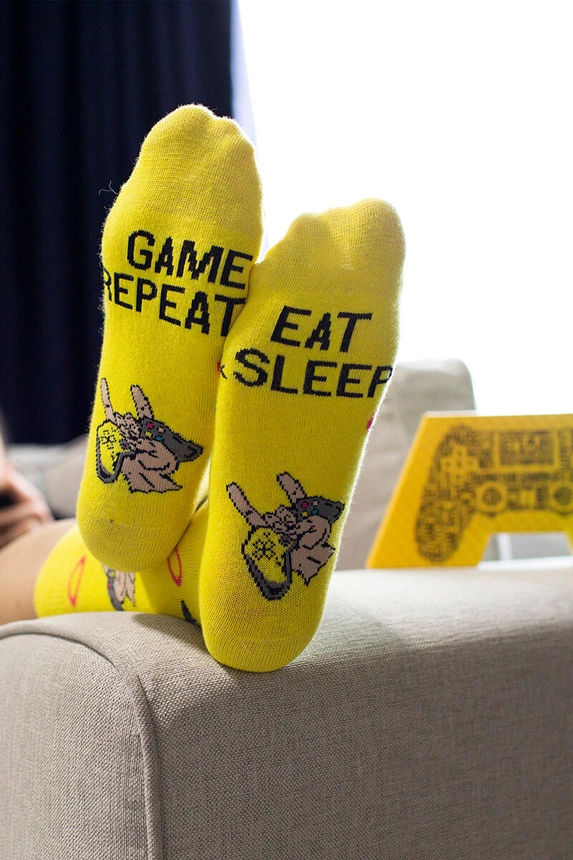 Unisex socks with player design – set of 2 pairs in original packaging