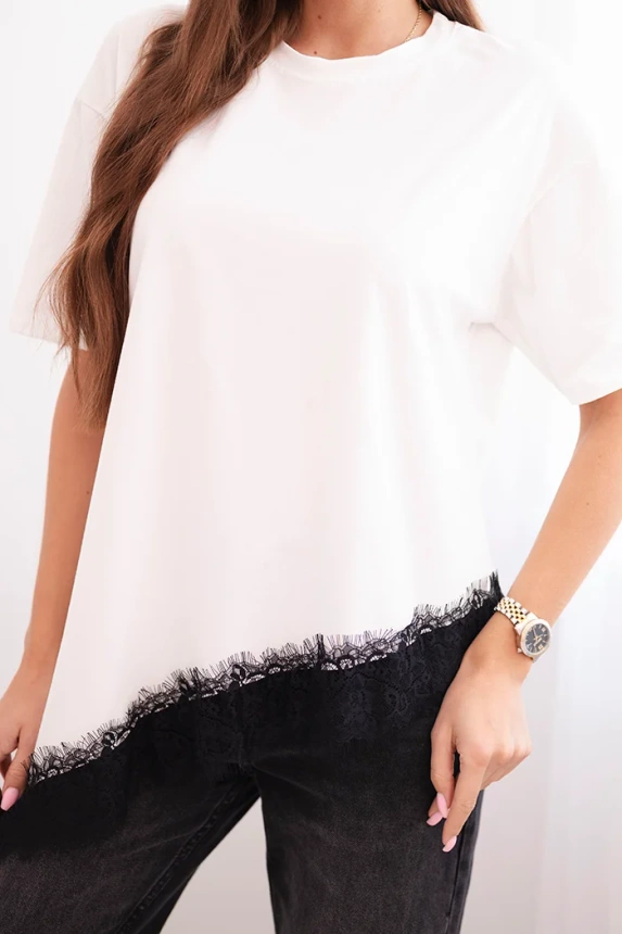 Women's asymmetrical cotton blouse with lace at the bottom black