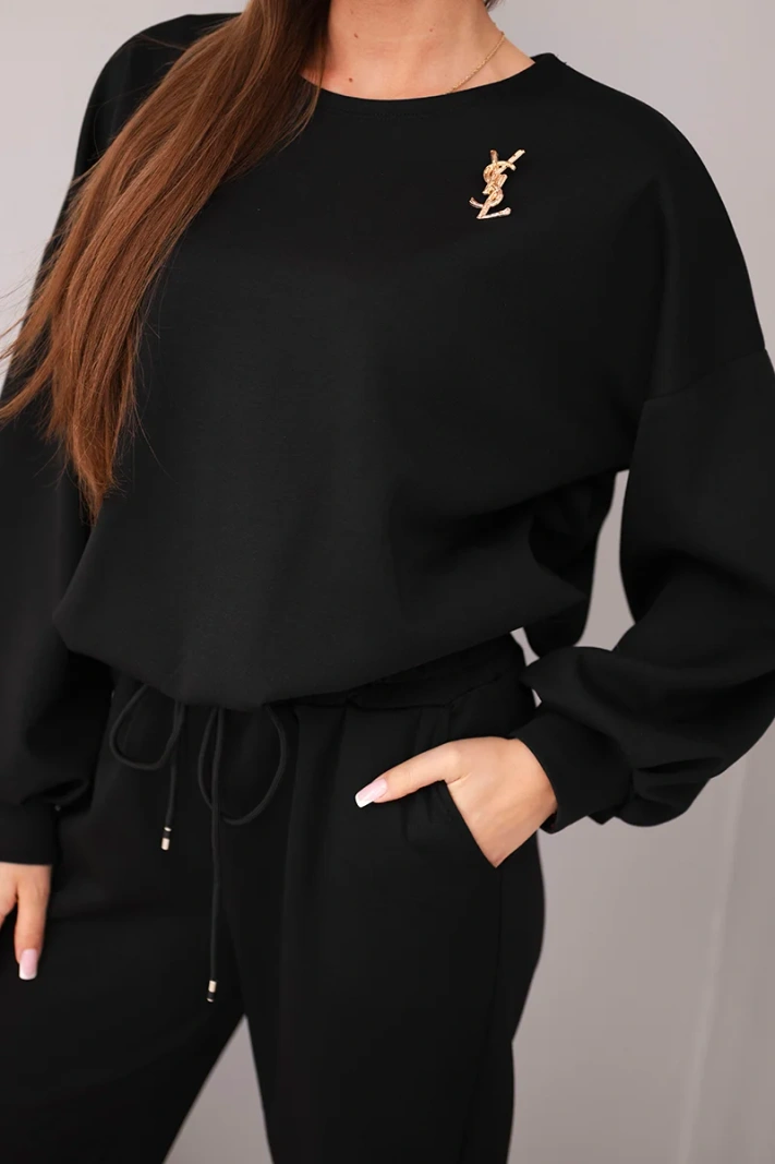 Ladies' set butter sweater with brooch and straight leg trousers black