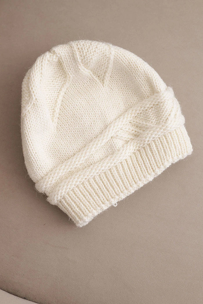 Damen Wintermütze aus Wolle mit geflochtenem Muster K428 hellbeige