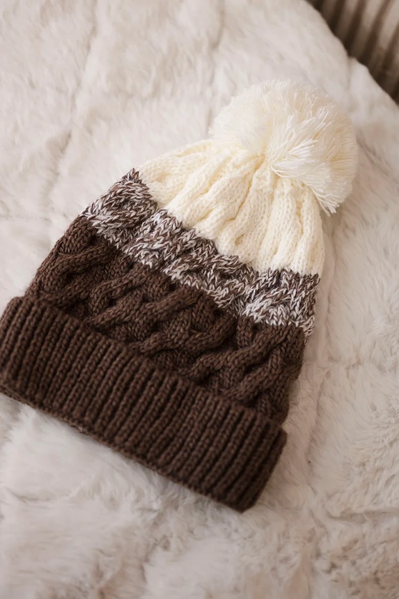 Čapica s fleece Ilona K218 cappuccino+ecru