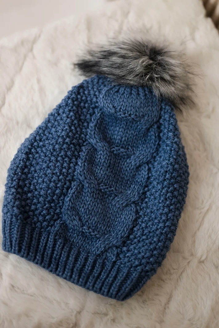 Čapica s fleece Sandra K210 džínsy