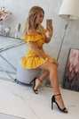 Embroidered set with blouse off-shoulders mustard