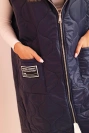 Dámská prošívaná vesta Plus Size s kapucí na zip modrá