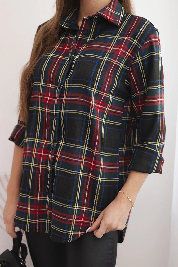 Women's plaid shirt with a longer back black