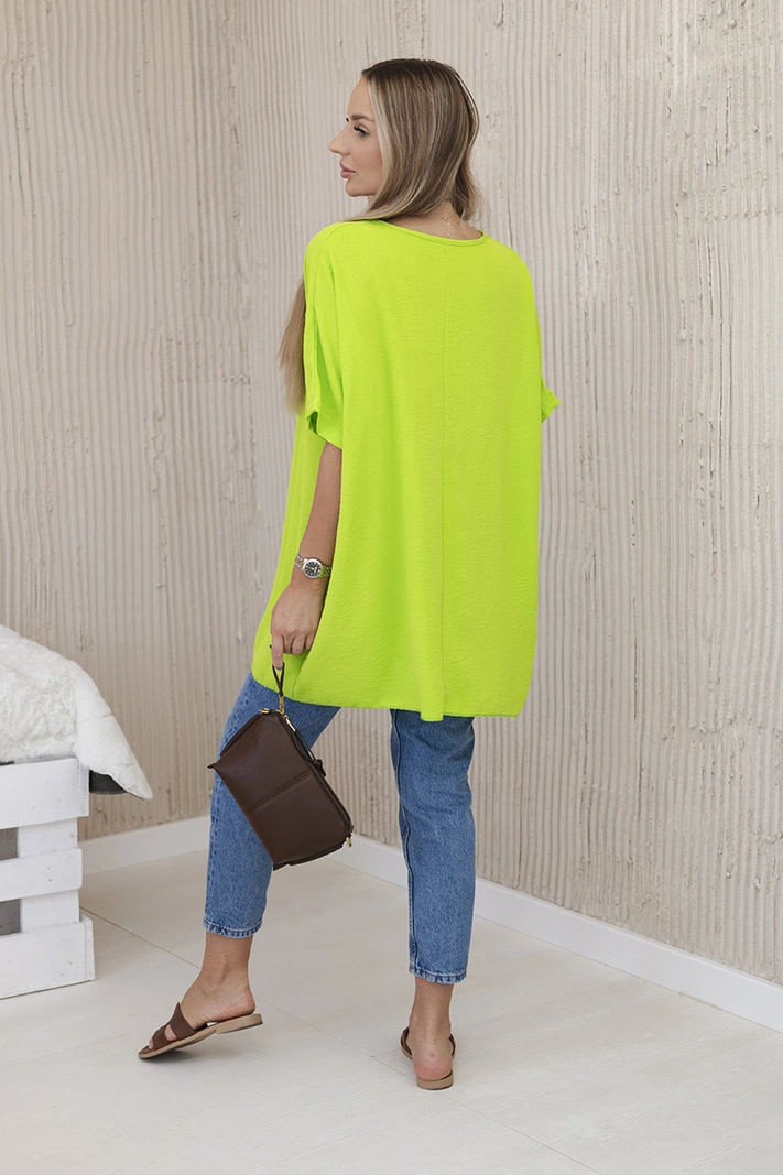 Oversized blouse with pendant kiwi