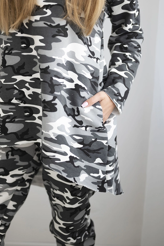 Women's set with hood and camo print grey + black