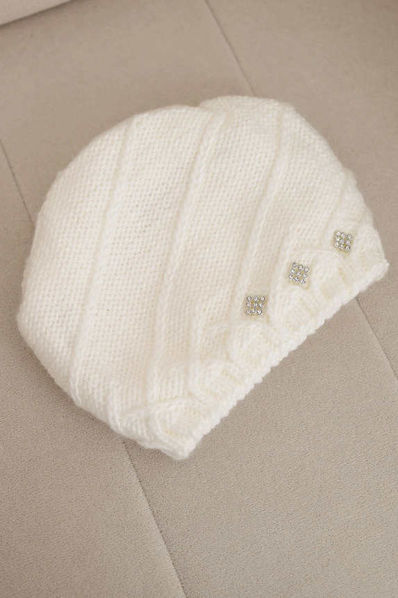 Women's winter wool hat with decorative rhinestones and woven pattern K396 white