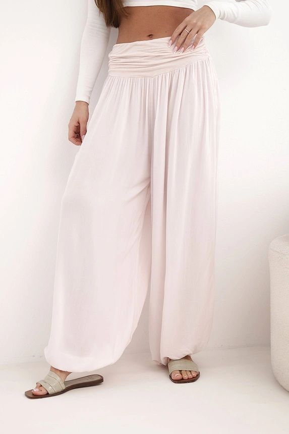 Damenhose aus Viskose mit weitem Bein und Rüschen beige