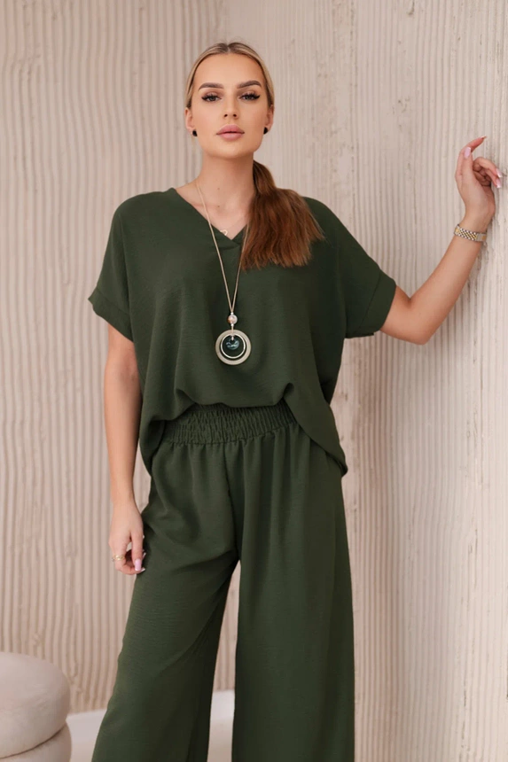 Set mit Halskette blusen + hose khaki
