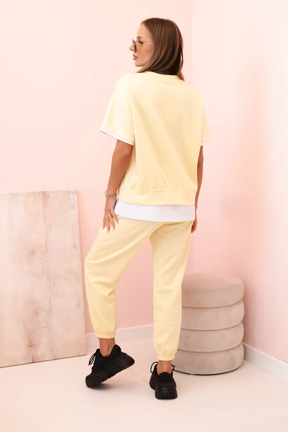 Women's butter set with short sleeves and pants yellow