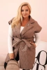 Dámska vesta Plus Size prešívaná s opaskom a golierom fango