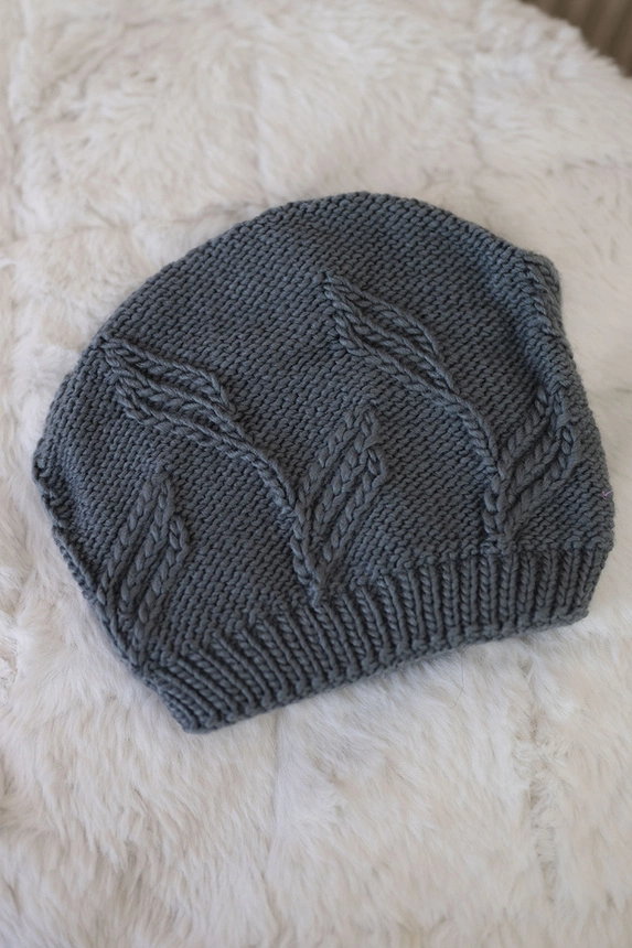 Women's cap Majka K376 dark grey