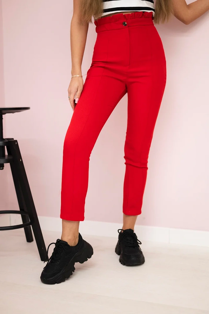 Rote Bundfaltenhose
