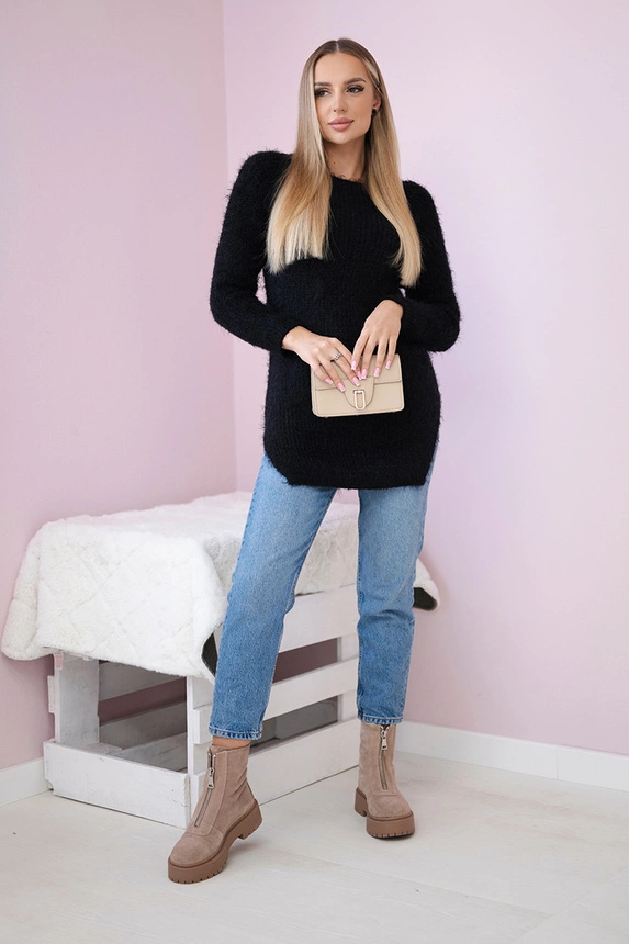 Flauschiger Pullover schwarz