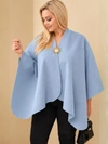Moteriškas pončas su segė Plus Size rausvas džinsai