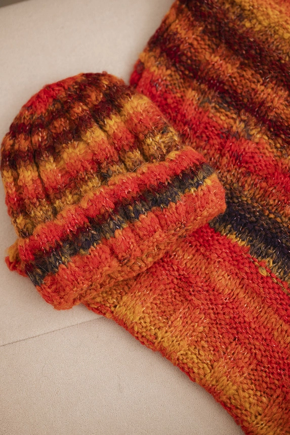 Dámská zimní souprava s mohairu čepice a nákrčník K501 červená