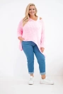 Sweter damski ażurowy oversize z dekoltem V i dłuższym tyłem cukierkowy róż