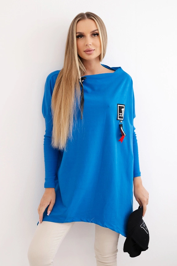 Bluza oversize z asymetrycznymi bokami chabrowa