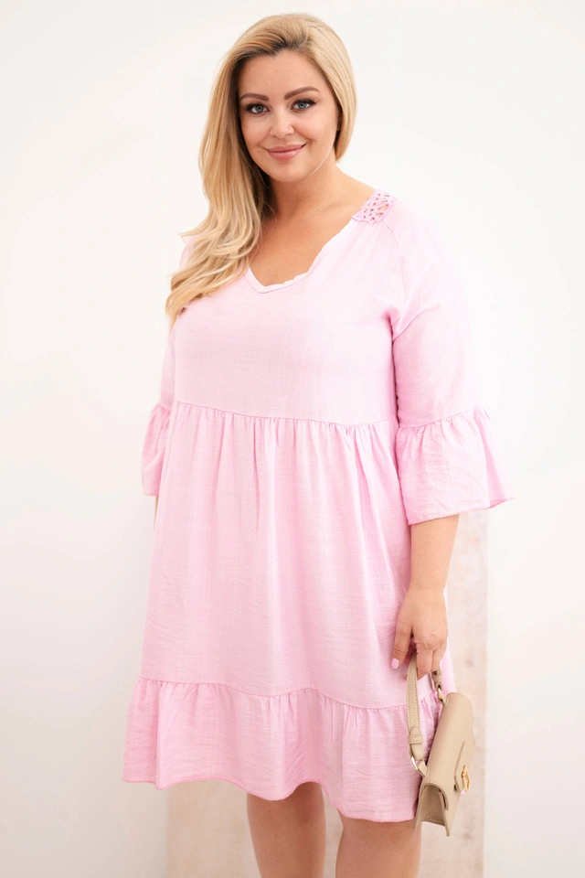Sukienka damska Plus Size wiskozowa z ażurowym zdobieniem cukierkowy róż