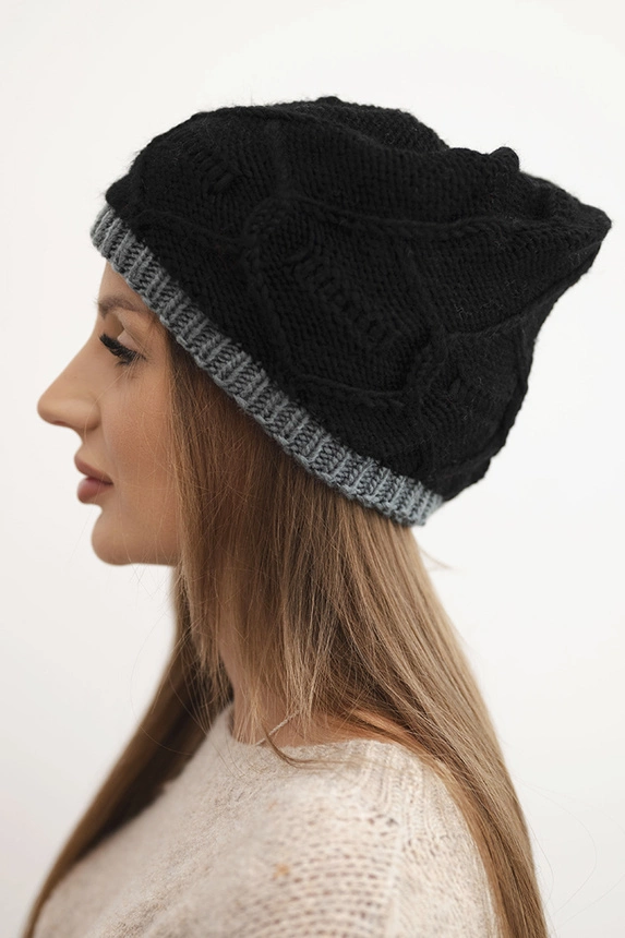 Women's winter hat made of wool with a braided pattern K443 black + gray