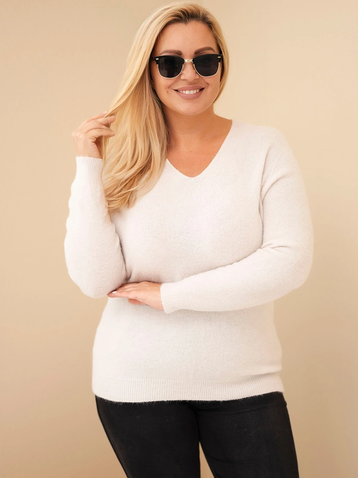 Dámsky sveter Plus Size z baby alpaky s dlhým rukávom béžový