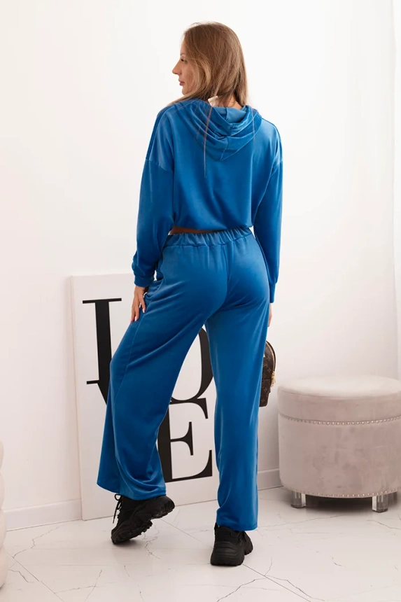Women's velour tracksuit with wide legs and a hoodie cobalt blue