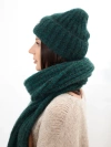 A set women's hat and long scarf dark green