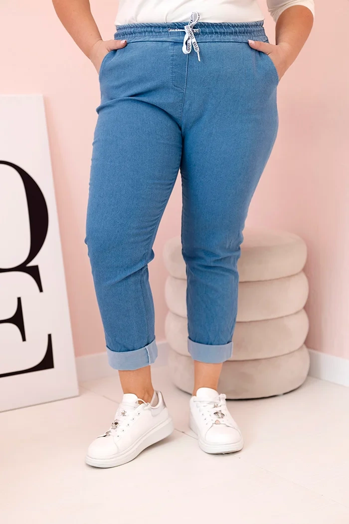Spodnie damskie bawełniane Plus Size z elastyczną talią i wiązaniem jasno jeansowe zdjęcie 2
