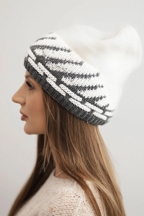 Women's winter wool hat with zirconia and pattern K455 mocha