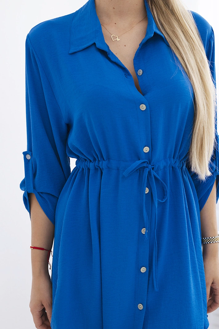 Dress with button closure and tie at the waist cornflower blue