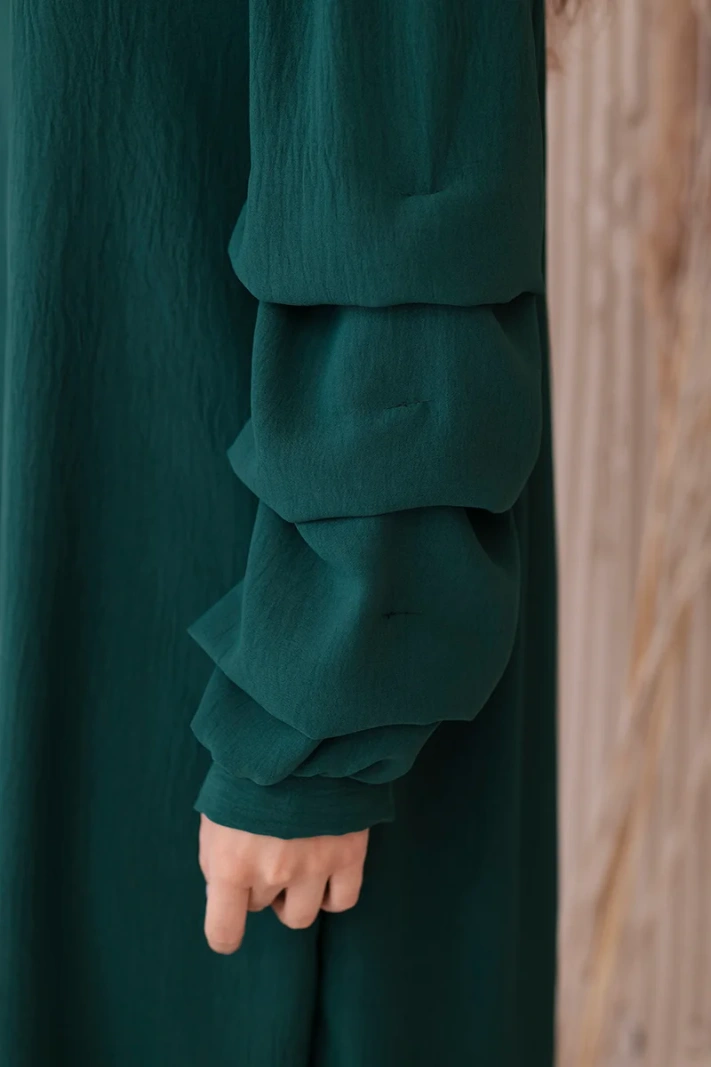 Spanish dress with decorative sleeves dark green