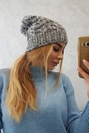 Adela vilnonė kepuraitė K282 šviesiai pilka + violetinė