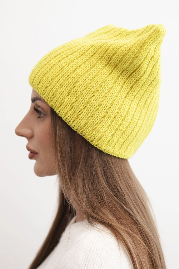 Women's winter hat with wool in a cat style made of ribbed knit K419 kiwi