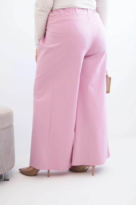 Dámske nohavice Plus Size so širokými nohavicami a plisovaním svetlofialové