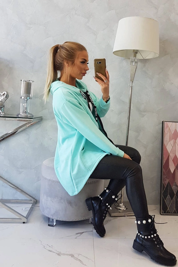 Mikina s dlhším chrbtom a kapucňou mäta