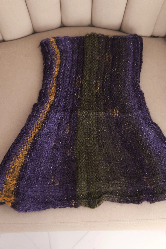 Moteriška vilnonė švelni apykaklė žiemos golfas KN21 khaki