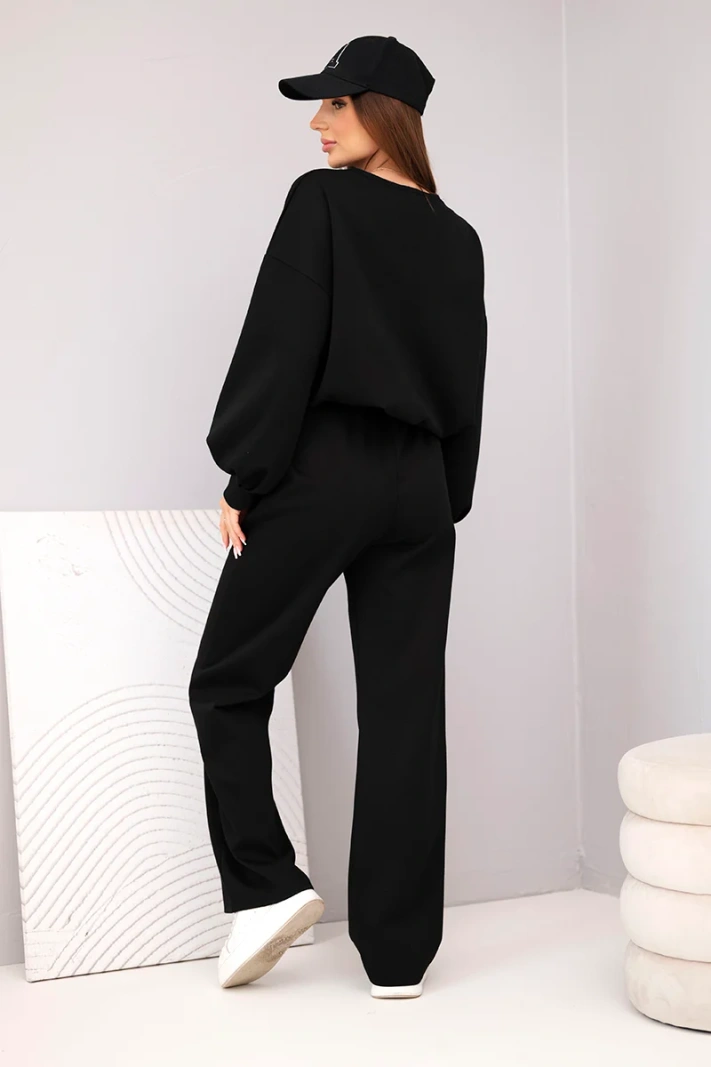 Ladies' set butter sweater with brooch and straight leg trousers black